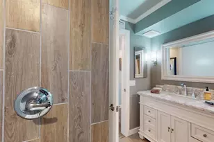 1120 N Shore Dr NE, Saint Petersburg, FL 33701 - Photo 36