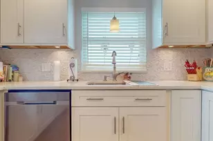 1120 N Shore Dr NE, Saint Petersburg, FL 33701 - Photo 28