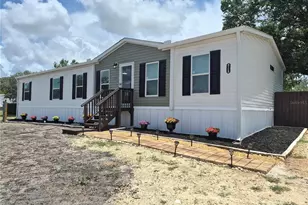 8128 Weeping Willow St, Brooksville, FL 34613 - Photo 1