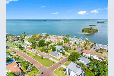 1794 Santa Barbara Drive, Dunedin, FL 34698 - Photo 1