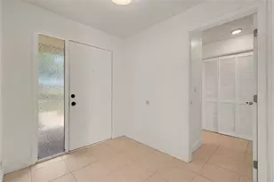 10 Lesley Ln, Oldsmar, FL 34677 - Photo 10