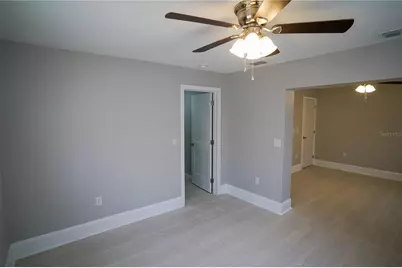 610 74th Avenue N, Saint Petersburg, FL 33702 - Photo 22