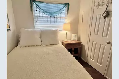 614 Mount Key Avenue NE #631, Saint Petersburg, FL 33702 - Photo 12