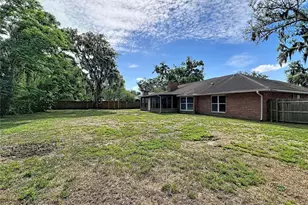 2418 Stonehill Ave, Valrico, FL 33594 - Photo 38