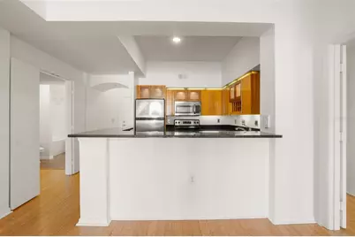 200 4th Avenue S #302, Saint Petersburg, FL 33701 - Photo 16