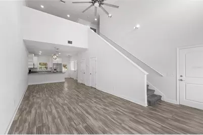 8704 Kenyon View Court, Tampa, FL 33614 - Photo 4