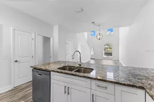8704 Kenyon View Ct, Tampa, FL 33614 - Photo 16