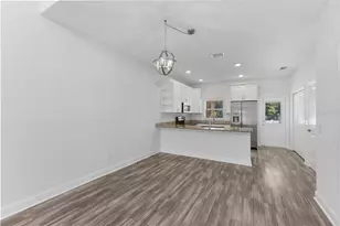 8704 Kenyon View Ct, Tampa, FL 33614 - Photo 6