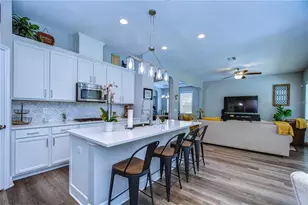 2614 Milford Berry Ln, Tampa, FL 33618 - Photo 8