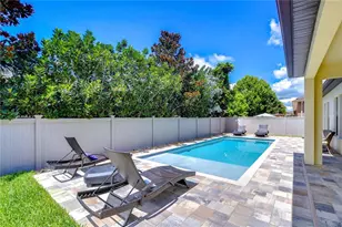 2614 Milford Berry Ln, Tampa, FL 33618 - Photo 24