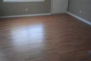 910 9th Ave SW, Largo, FL 33770 - Photo 8