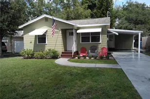 910 9th Ave SW, Largo, FL 33770 - Photo 2