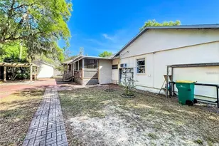 25 E Chesley Ave, Eustis, FL 32726 - Photo 16