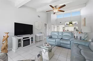 11650 Capri Cir S, Treasure Island, FL 33706 - Photo 16