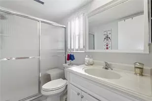 11650 Capri Cir S, Treasure Island, FL 33706 - Photo 26