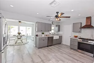 8347 41st Ave N, Saint Petersburg, FL 33709 - Photo 12