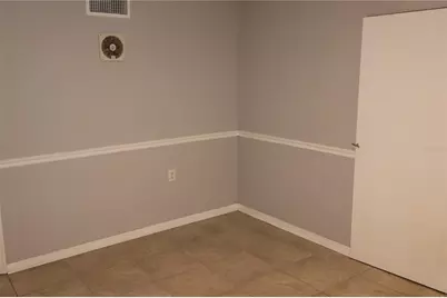7609 Abbey Lane #B, Tampa, FL 33617 - Photo 14