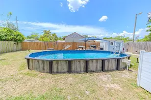 10904 N 15th St, Tampa, FL 33612 - Photo 22
