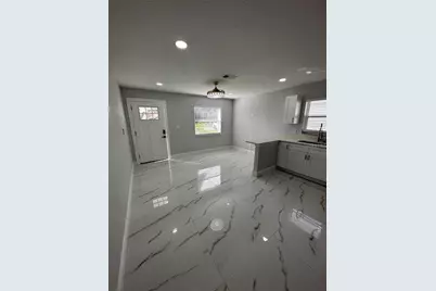 7813 Lakeshore Drive #A, Tampa, FL 33604 - Photo 10
