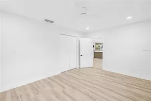 2161 NE Hillwood Ct, Clearwater, FL 33763 - Photo 32