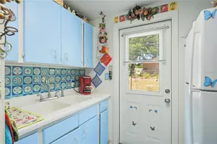 2876 Edenwood St, Clearwater, FL 33759 - Photo 6