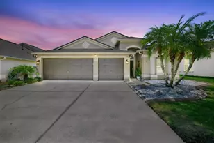 7318 Guilford Pine Ln, Apollo Beach, FL 33572 - Photo 1