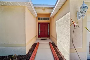 7613 Wood Violet Dr, Gibsonton, FL 33534 - Photo 4