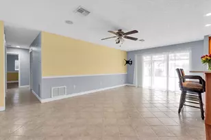 13176 Dorchester Dr, Seminole, FL 33776 - Photo 42