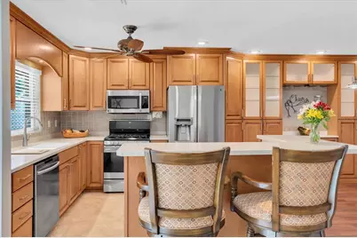 13176 Dorchester Drive, Seminole, FL 33776 - Photo 4