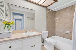 13176 Dorchester Dr, Seminole, FL 33776 - Photo 28