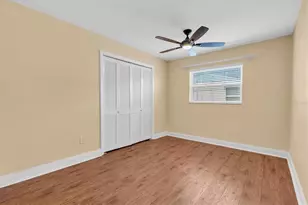 13176 Dorchester Dr, Seminole, FL 33776 - Photo 24