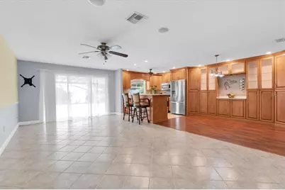 13176 Dorchester Drive, Seminole, FL 33776 - Photo 4