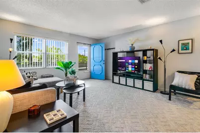 2850 59th Street S #205, Gulfport, FL 33707 - Photo 4