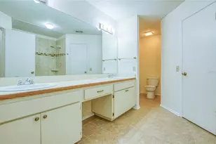 6922 Silvermill Dr, Tampa, FL 33635 - Photo 32