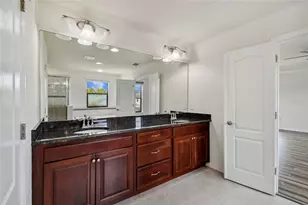 11027 Tahiti Isle Ln, Tampa, FL 33647 - Photo 18