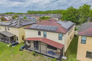 11027 Tahiti Isle Ln, Tampa, FL 33647 - Photo 4