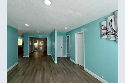 9805 Lily Street N #9805, Pinellas Park, FL 33782 - Photo 2