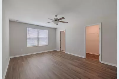 4712 Ron Eddie, Tampa, FL 33619 - Photo 24