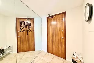 7430 Sunshine Skyway Ln S, Saint Petersburg, FL 33711 - Photo 4