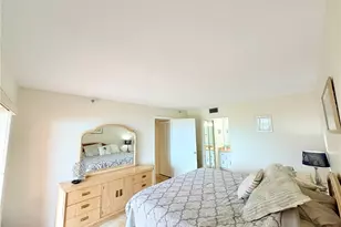 7430 Sunshine Skyway Ln S, Saint Petersburg, FL 33711 - Photo 22