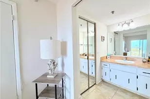 7430 Sunshine Skyway Ln S, Saint Petersburg, FL 33711 - Photo 18