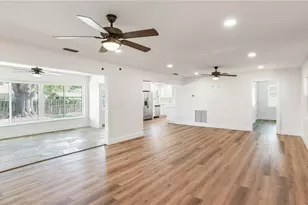 4725 Del Rio Way S, Gulfport, FL 33711 - Photo 12