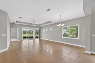 642 Chipper Dr, Sun City Center, FL 33573 - Photo 8