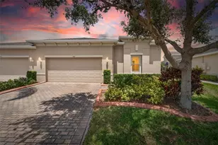 642 Chipper Dr, Sun City Center, FL 33573 - Photo 2