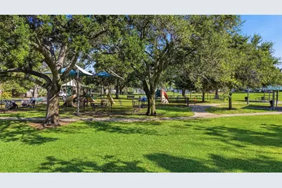 234 36th Avenue NE, Saint Petersburg, FL 33704 - Photo 50