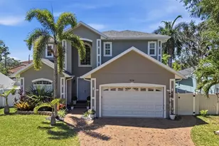 234 36th Ave NE, Saint Petersburg, FL 33704 - Photo 1
