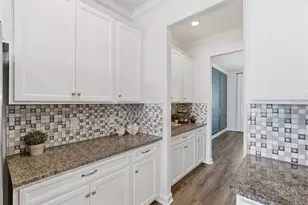 9157 Shadyside Ln, Land O Lakes, FL 34637 - Photo 10