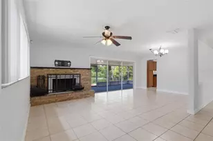 1114 Estatewood Dr, Brandon, FL 33510 - Photo 4