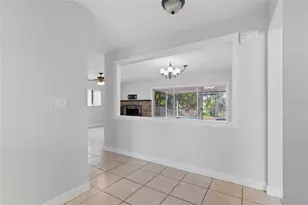 1114 Estatewood Dr, Brandon, FL 33510 - Photo 8