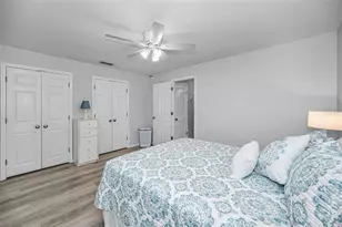 5216 81st St N, Saint Petersburg, FL 33709 - Photo 20